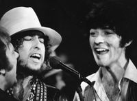 長瀬智也がTOKIOを離れソロで、伝統の音楽番組MTV Unpluggedで熱唱する