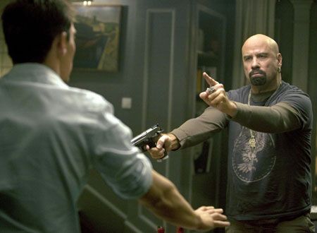 映画『パリより愛をこめて』の画像（4枚目）