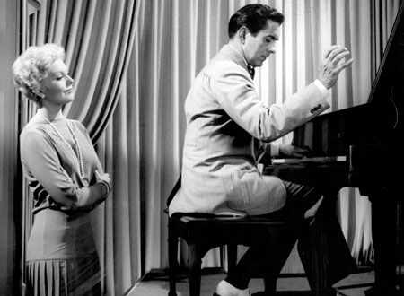 映画『愛情物語』の画像（2枚目）