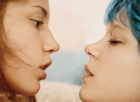 アデル、ブルーは熱い色