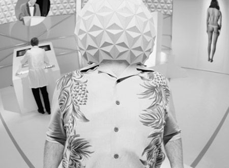 エスケイプ・フロム・トゥモロー