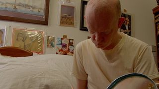 美術館を手玉にとった男