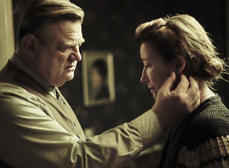 ヒトラーへの285枚の葉書