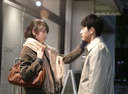 寝ても覚めても