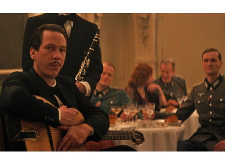 永遠のジャンゴ 17 あらすじ キャスト 動画など作品情報 シネマトゥデイ 永遠のジャンゴ 17 あらすじ キャスト 動画など作品情報 シネマトゥデイ