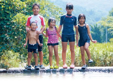 ほたるの川のまもりびと (2017)：あらすじ・動画など作品情報｜シネマトゥデイ