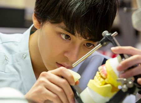 笑顔の向こうに