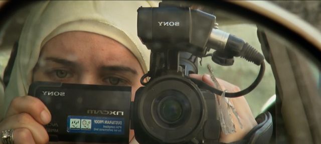 娘は戦場で生まれた