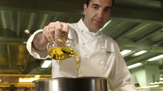 エキストラ・バージン ~世界一のオリーブオイル~