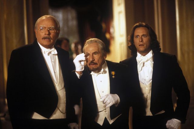 映画『レスリー・ニールセンの　ドラキュラ』の画像（5枚目）