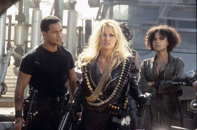 映画『バーブ・ワイヤー／ブロンド美女戦記』の画像（4枚目）