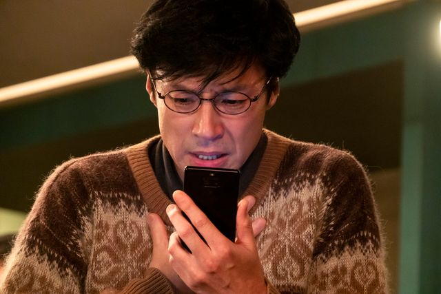 おとなの事情　スマホをのぞいたら