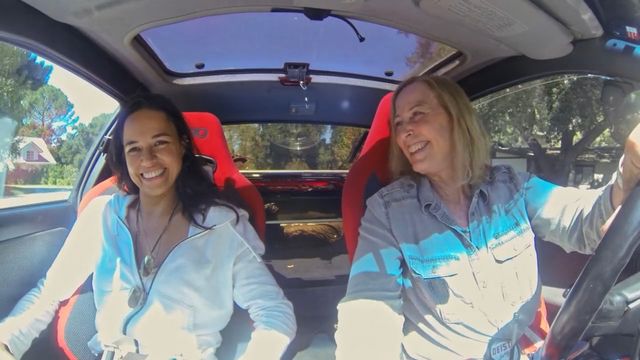 スタントウーマン　ハリウッドの知られざるヒーローたち