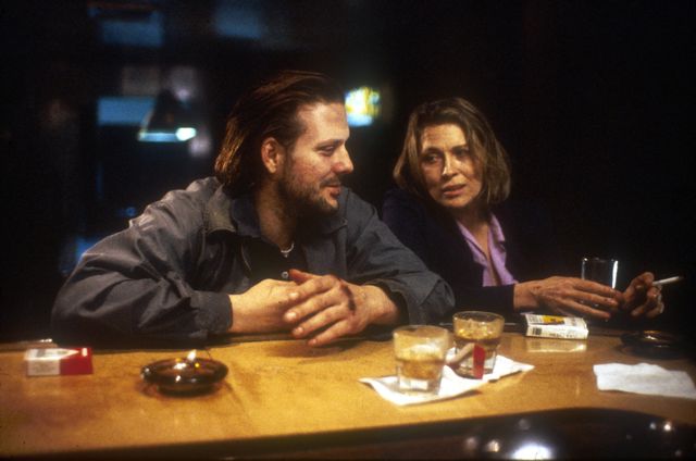 映画『バーフライ』の画像