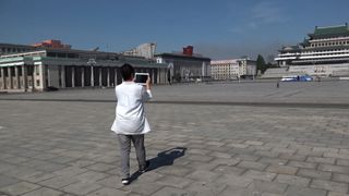 ちょっと北朝鮮まで行ってくるけん。