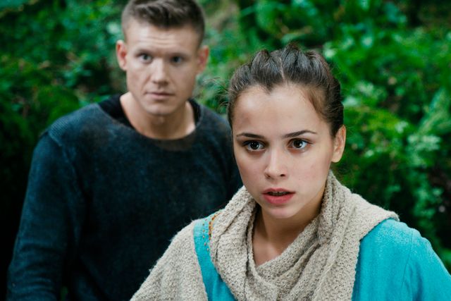 ベロゴリア戦記　第1章：異世界の王国と魔法の剣