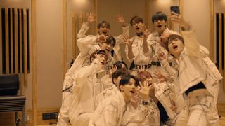 JO1 THE MOVIE『未完成』-Go to the TOP-