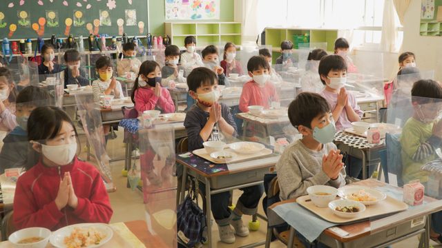 小学校～それは小さな社会～