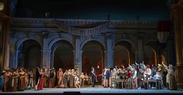 映画『METライブビューイング2025-26／ジョルダーノ《アンドレア・シェニエ》』の画像（13枚目）