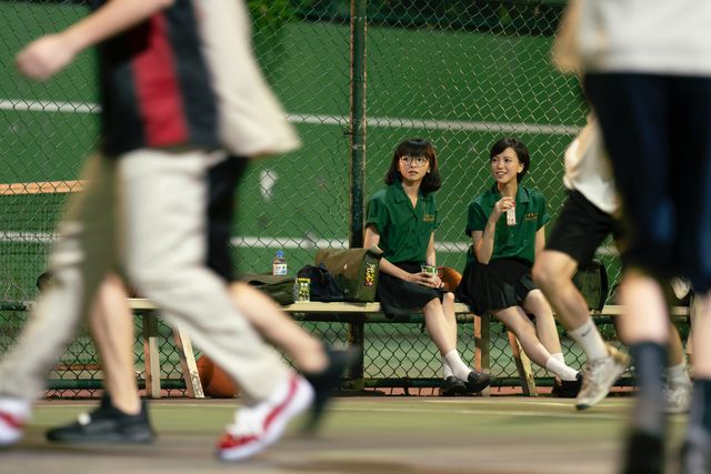 映画『ひとつの机、ふたつの制服』の画像（10枚目）