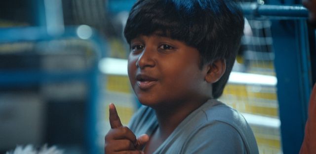 映画『ツーリストファミリー』の画像（12枚目）