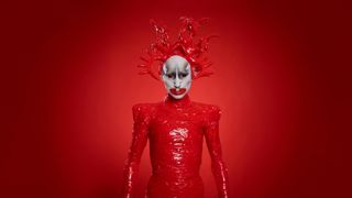 クイーンダム／誕生