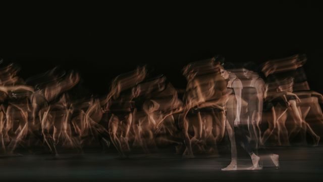 英国ロイヤル・バレエ＆オペラ in シネマ 2025 / 26／ロイヤル・バレエ『ウルフ・ワークス』