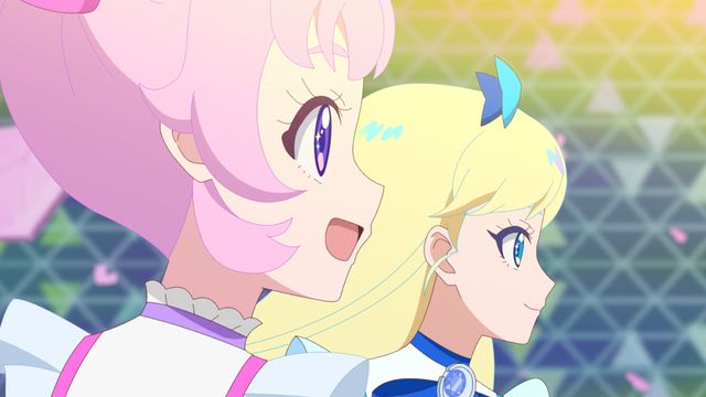 映画『映画ひみつのアイプリ　まんかいバズリウムライブ！』の画像（2枚目）