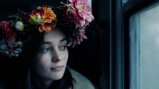 OXANA／裸の革命家・オクサナ