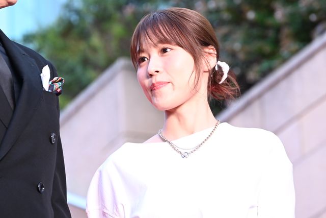 福山雅治＆有村架純ら総勢12名、華麗に登場！映画『ブラック・ショーマン』レッドカーペットイベント（8枚目）