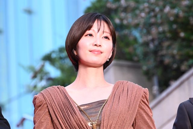 福山雅治＆有村架純ら総勢12名、華麗に登場！映画『ブラック・ショーマン』レッドカーペットイベント（21枚目）