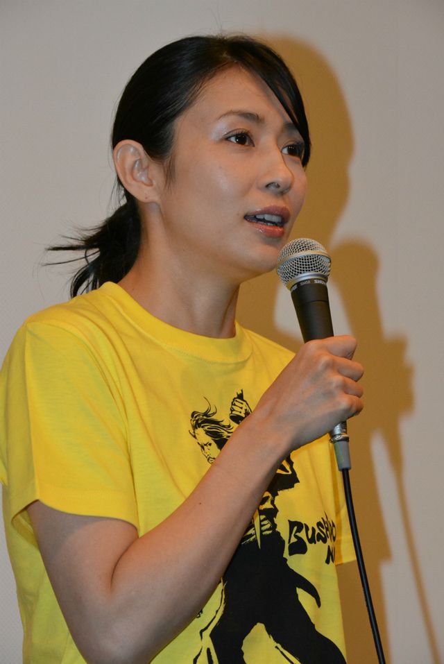 水野美紀、壮絶な現場を告白！『BUSHIDO MAN』の舞台あいさつ（6枚目）