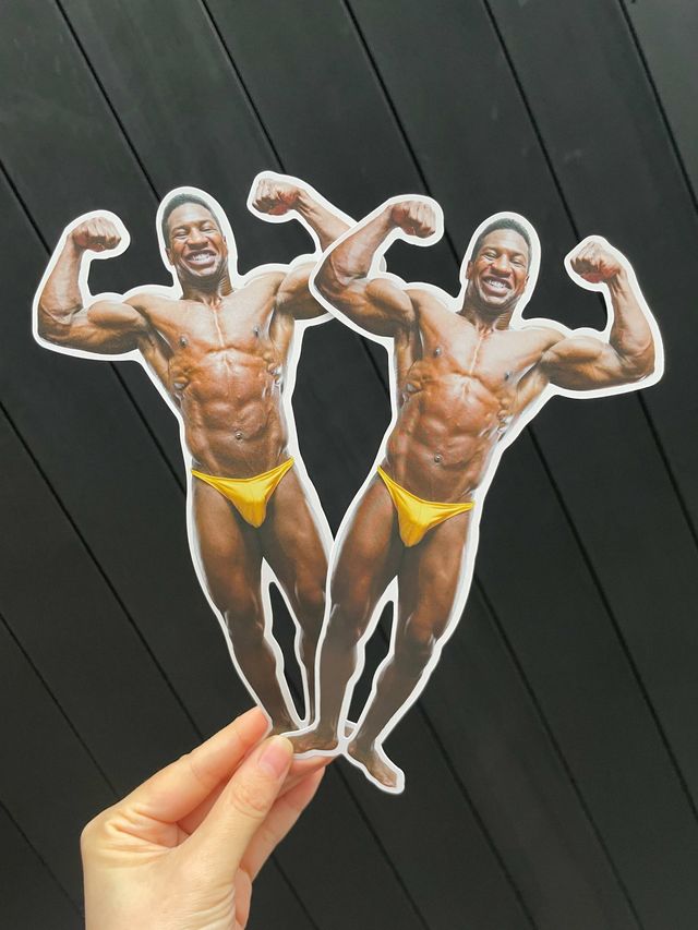 笑顔でポーズ！映画『ボディビルダー』等身大パネル＆チラシ（3枚目）