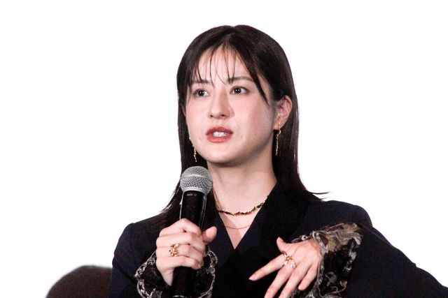 松本若菜＆深澤辰哉（Snow Man）、木曜劇場「わたしの宝物」舞台挨拶の様子（4枚目）