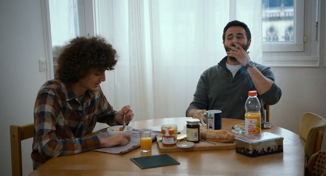 リュディヴィーヌ・サニエ主演！フランス発ラブコメディー『ローラとふたりの兄』（3枚目）