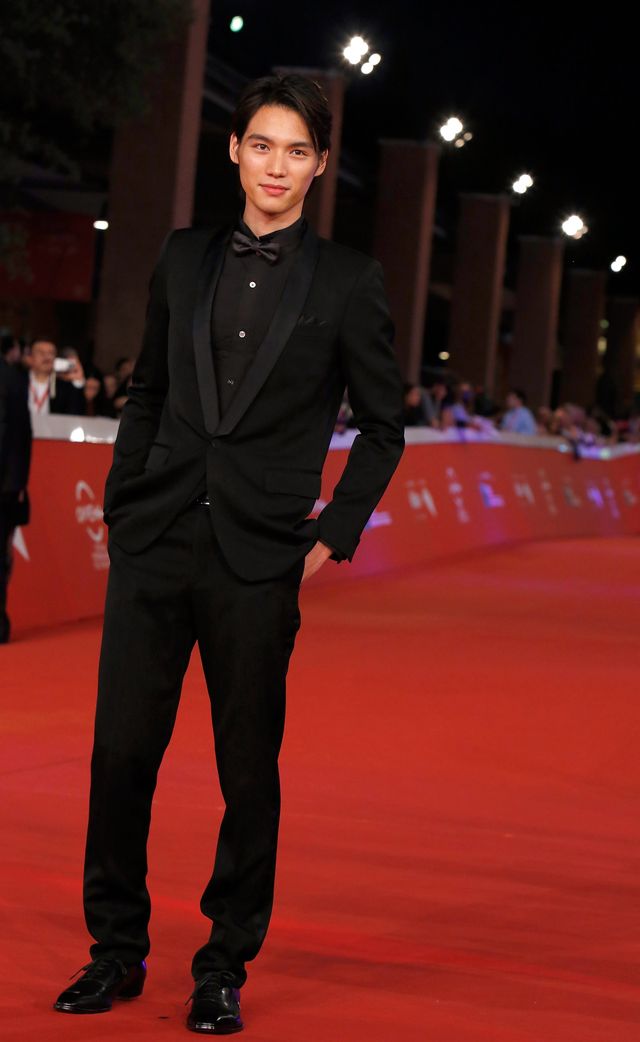 スーツが似合う福士蒼汰、完璧なスタイル！（3枚目）