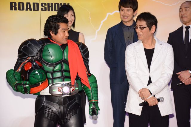 藤岡弘、伝説再び！　仮面ライダー“マスクオフ”でファンの前に初登場　画像ギャラリー（5枚目）
