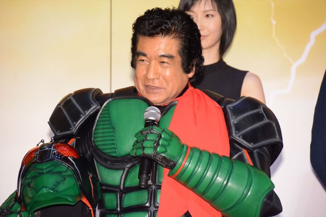 藤岡弘、伝説再び！　仮面ライダー“マスクオフ”でファンの前に初登場　画像ギャラリー（6枚目）
