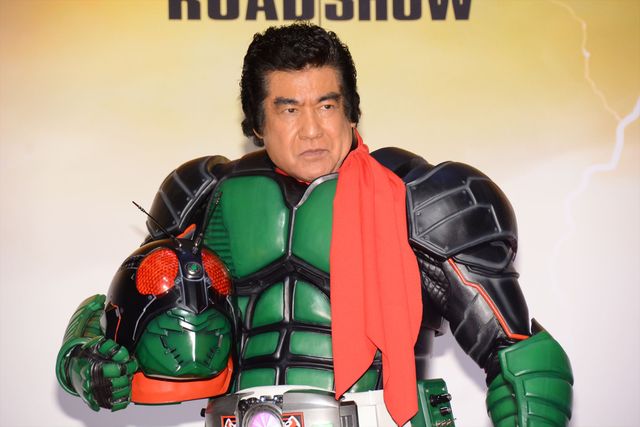 藤岡弘、伝説再び！　仮面ライダー“マスクオフ”でファンの前に初登場　画像ギャラリー（18枚目）