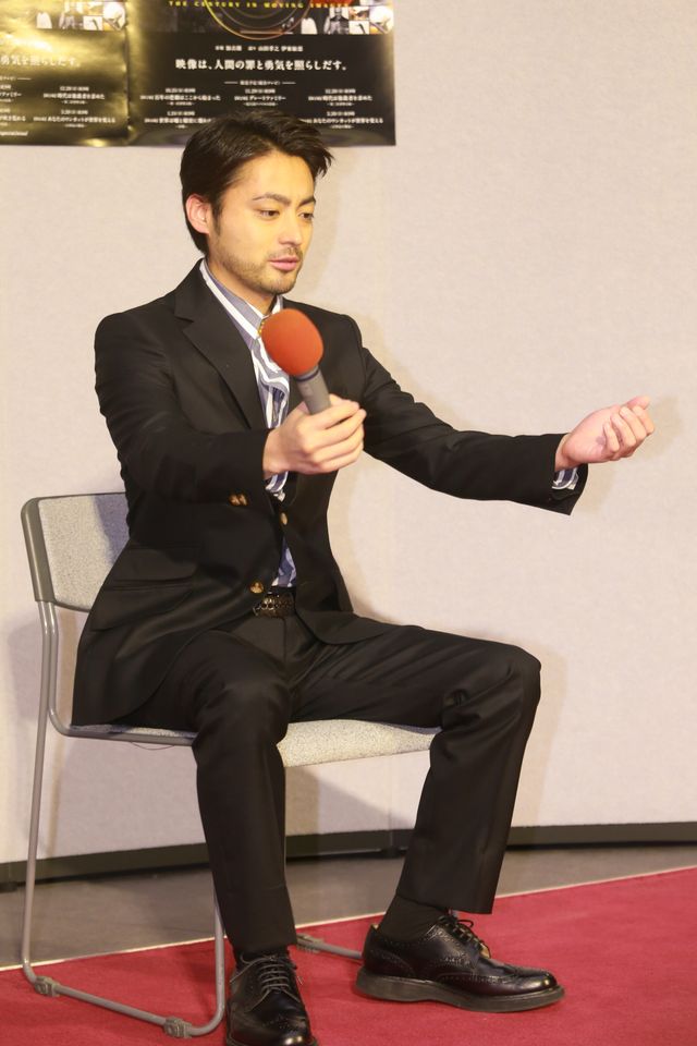 ナレーターとしても意欲満々の山田孝之！NHKスペシャル「新・映像の世紀」第6集試写会フォトギャラリー（3枚目）