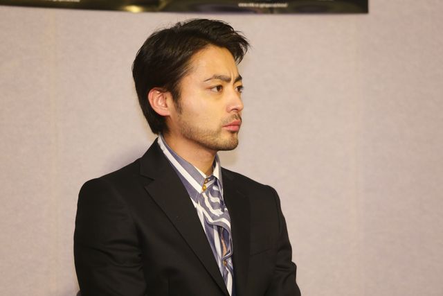 ナレーターとしても意欲満々の山田孝之！NHKスペシャル「新・映像の世紀」第6集試写会フォトギャラリー（5枚目）