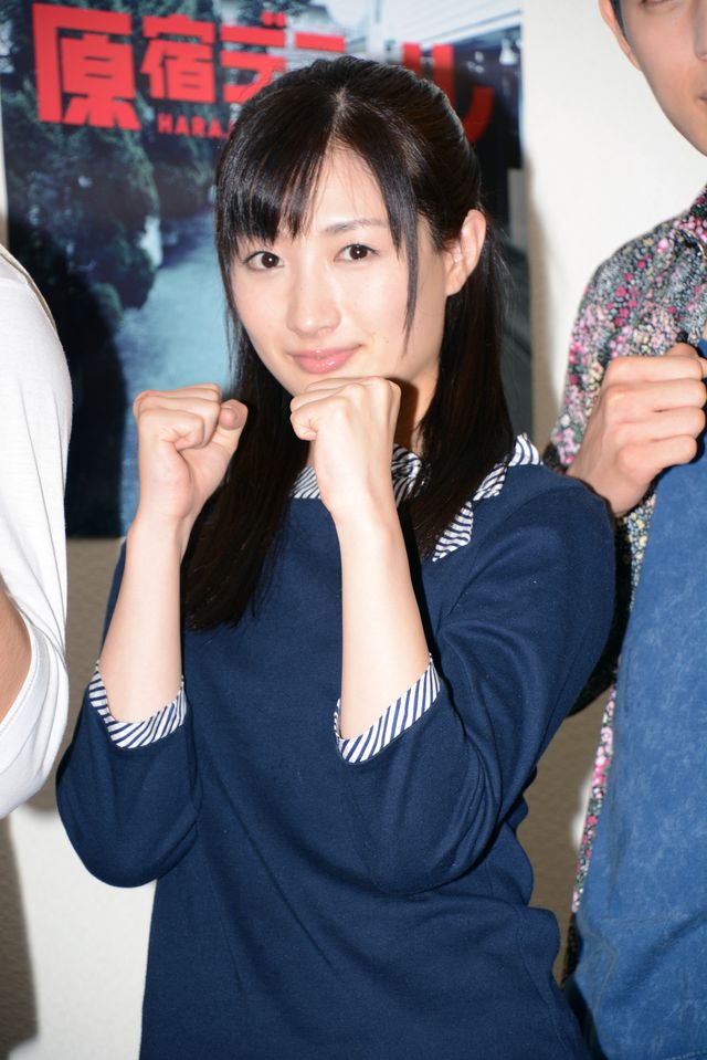 BEE SHUFFLE×武田梨奈、濃厚はむはむキスに挑戦！『原宿デニール』フォトギャラリー（10枚目）