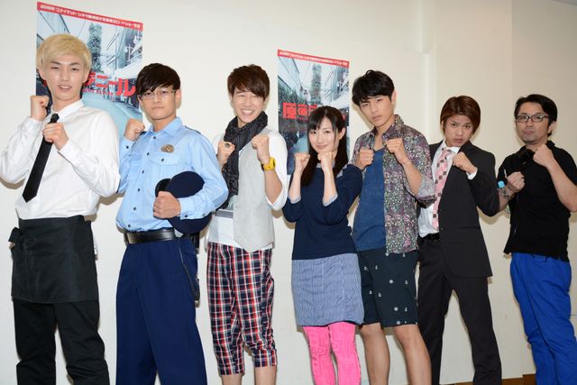 BEE SHUFFLE×武田梨奈、濃厚はむはむキスに挑戦！『原宿デニール』フォトギャラリー（16枚目）