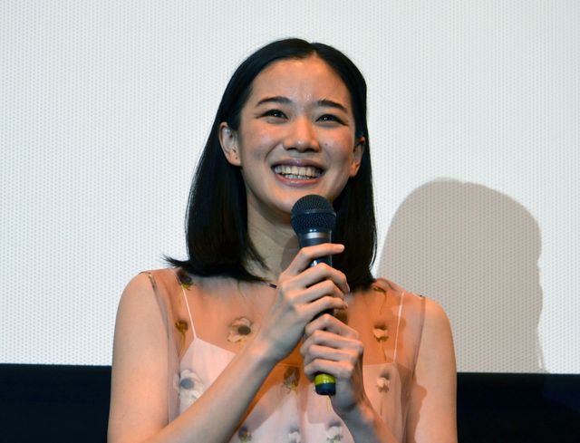 『花とアリス』から11年…蒼井優・鈴木杏・岩井俊二監督が登場！フォトギャラリー（4枚目）