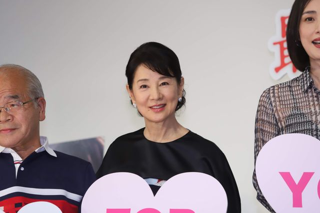 天海祐希、感極まり涙ぐむ…吉永小百合と試写会にサプライズ登場（14枚目）