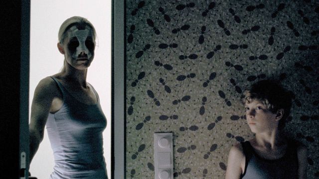 美しい映像の中に潜む狂気…『グッドナイト・マミー』フォトギャラリー（4枚目）