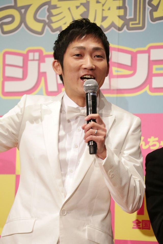 NON STYLE＆水沢アリー映画『なんちゃって家族』公開記念イベント写真ギャラリー（2枚目）