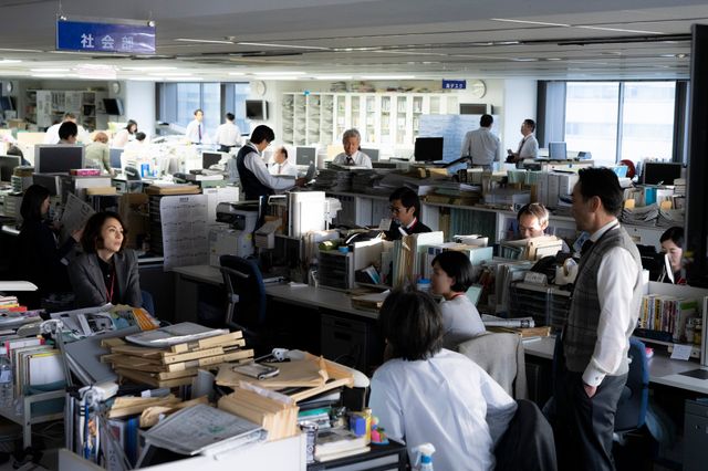 米倉涼子のイメージを覆す「新聞記者」場面写真（5枚目）