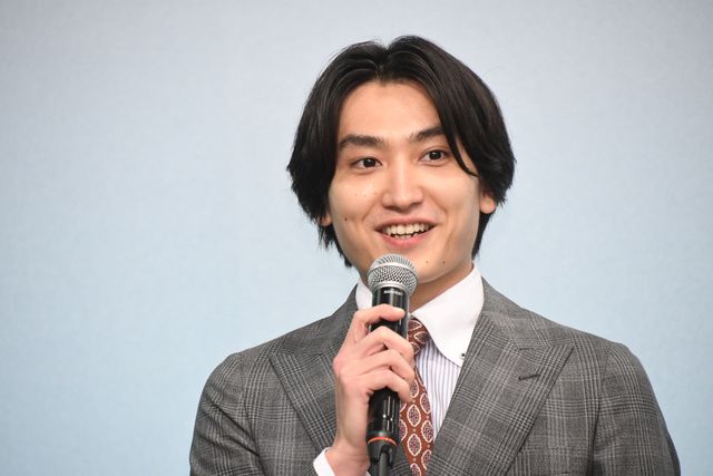 波瑠、間宮祥太朗、金子大地、吉野北人ら笑顔で登壇！ドラマ「魔法のリノベ」制作発表会（26枚目）