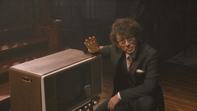 金子ノブアキが探偵に！ドラマ「名探偵コジン～突然コマーシャルドラマ～」より（5枚目）